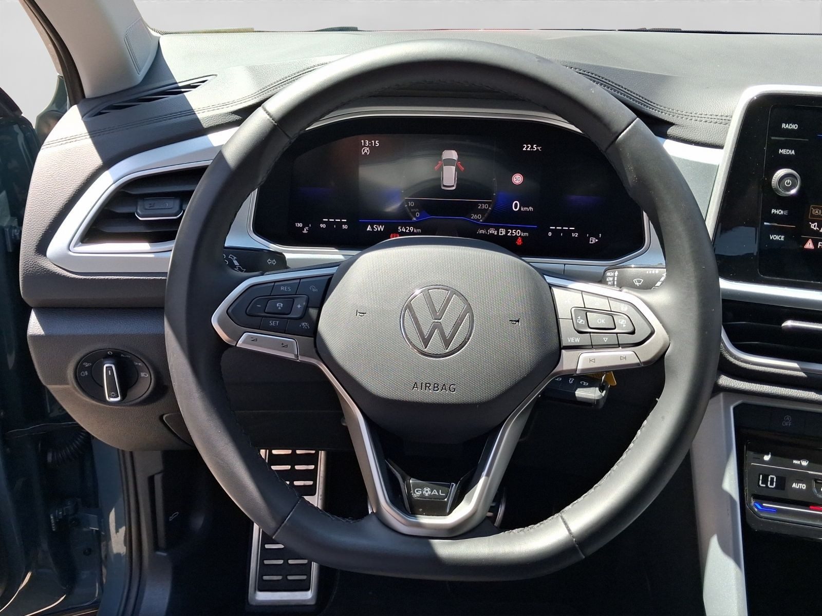 Volkswagen T-Roc – Foto 9