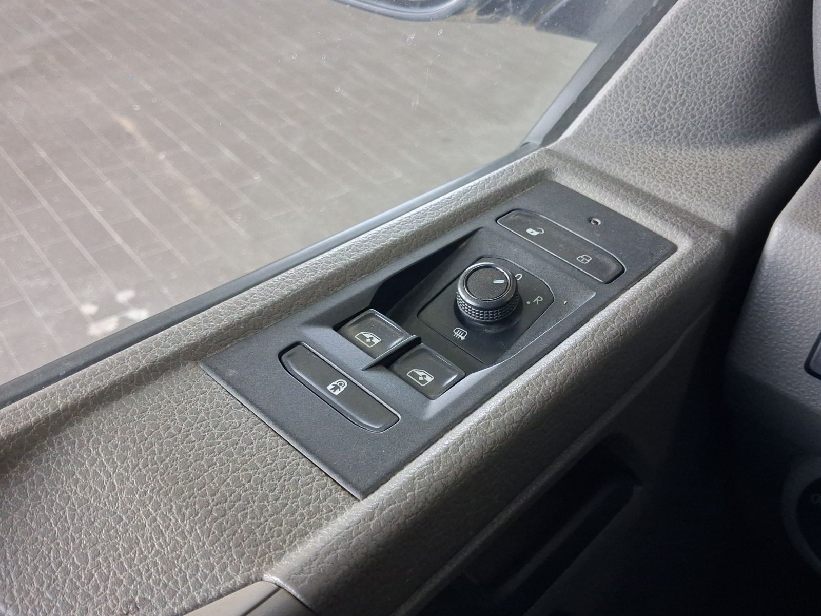 Volkswagen T6.1 Kombi – Bild 10