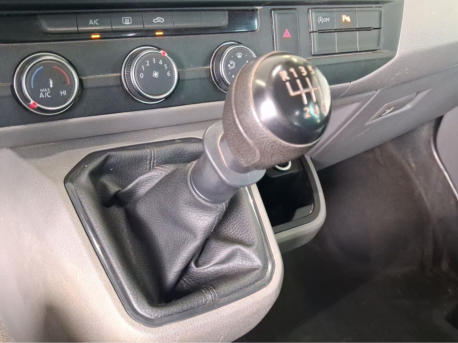 Volkswagen T6.1 Kombi – Bild 13
