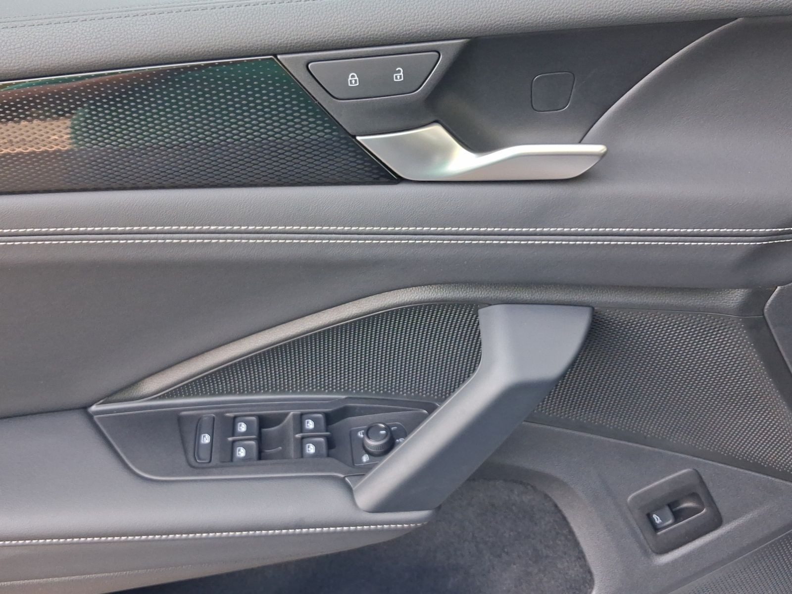 Volkswagen Tiguan – Foto 8