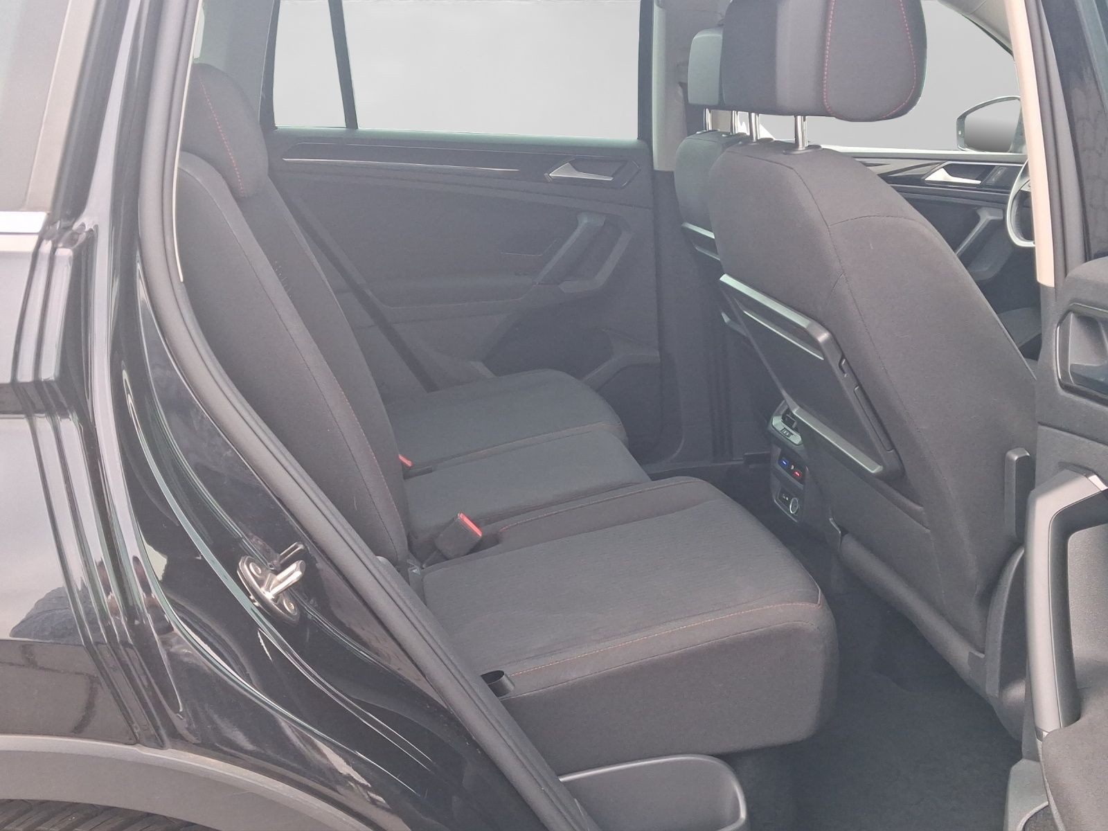 Volkswagen Tiguan – Bild 6