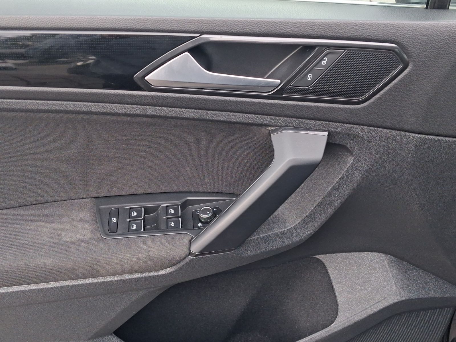 Volkswagen Tiguan – Bild 8