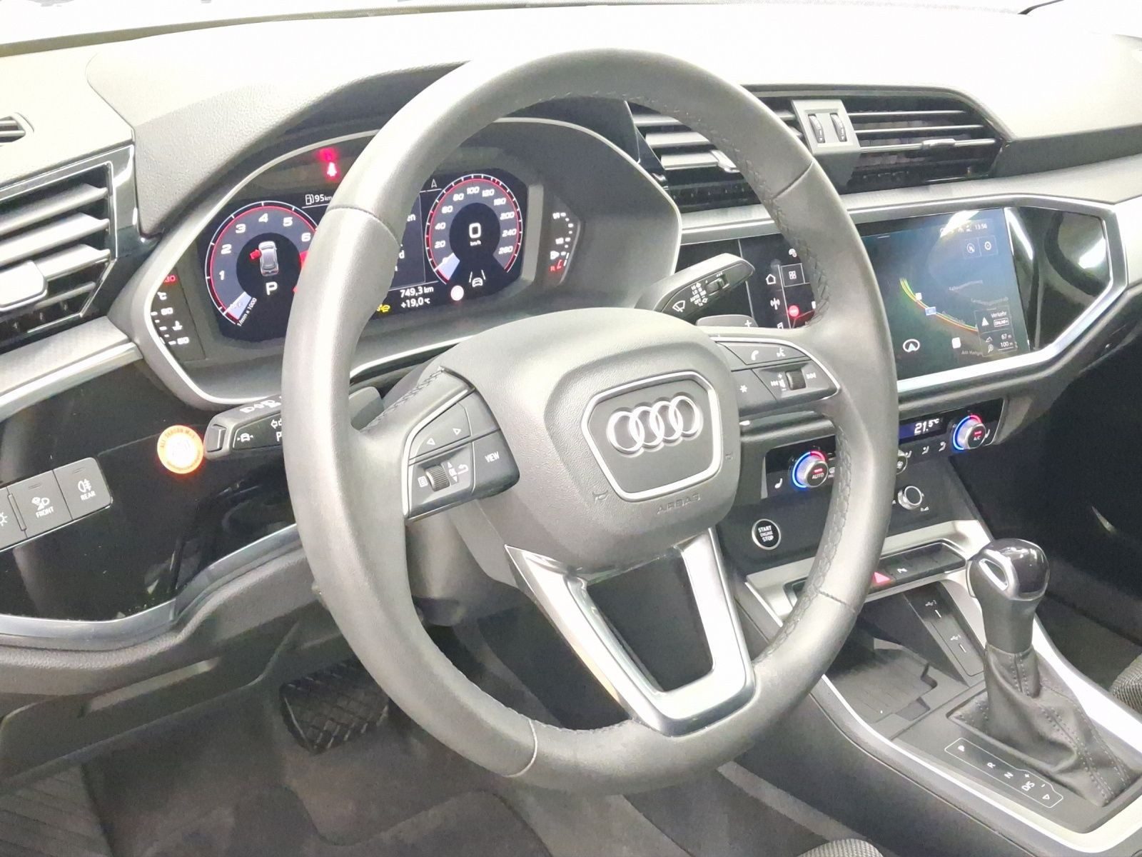 Audi Q3 – Foto 9