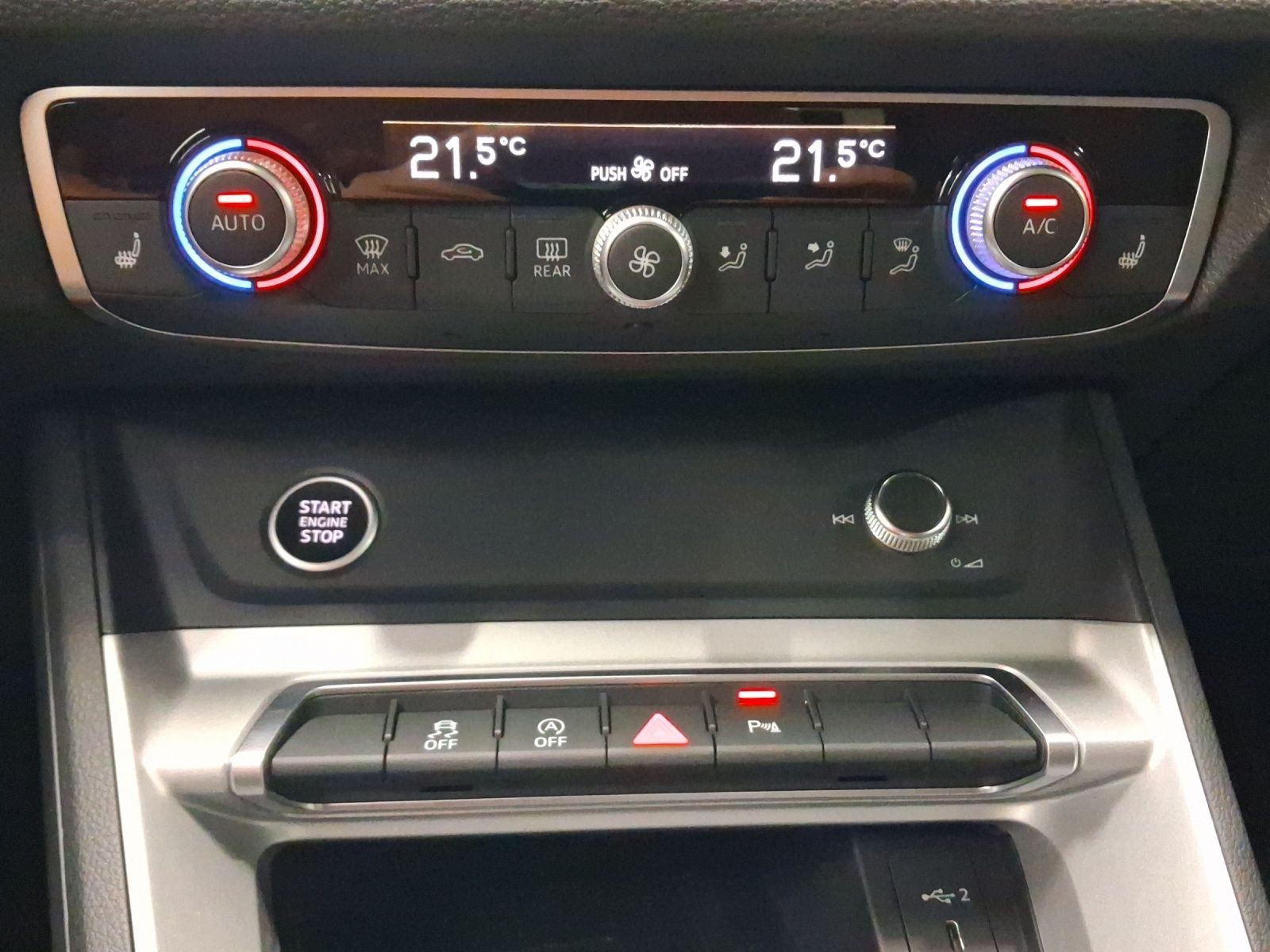 Audi Q3 – Foto 16