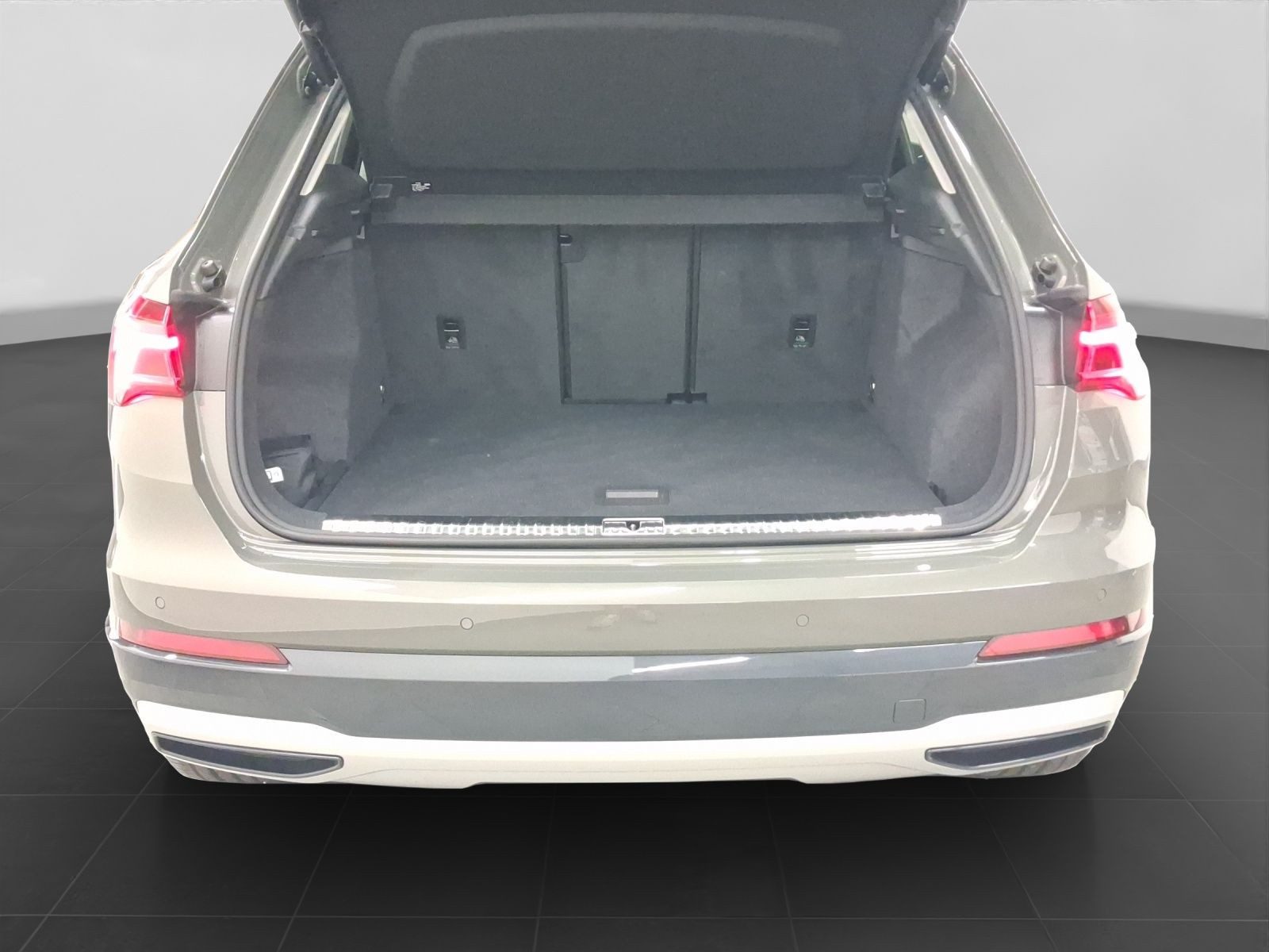 Audi Q3 – Foto 17