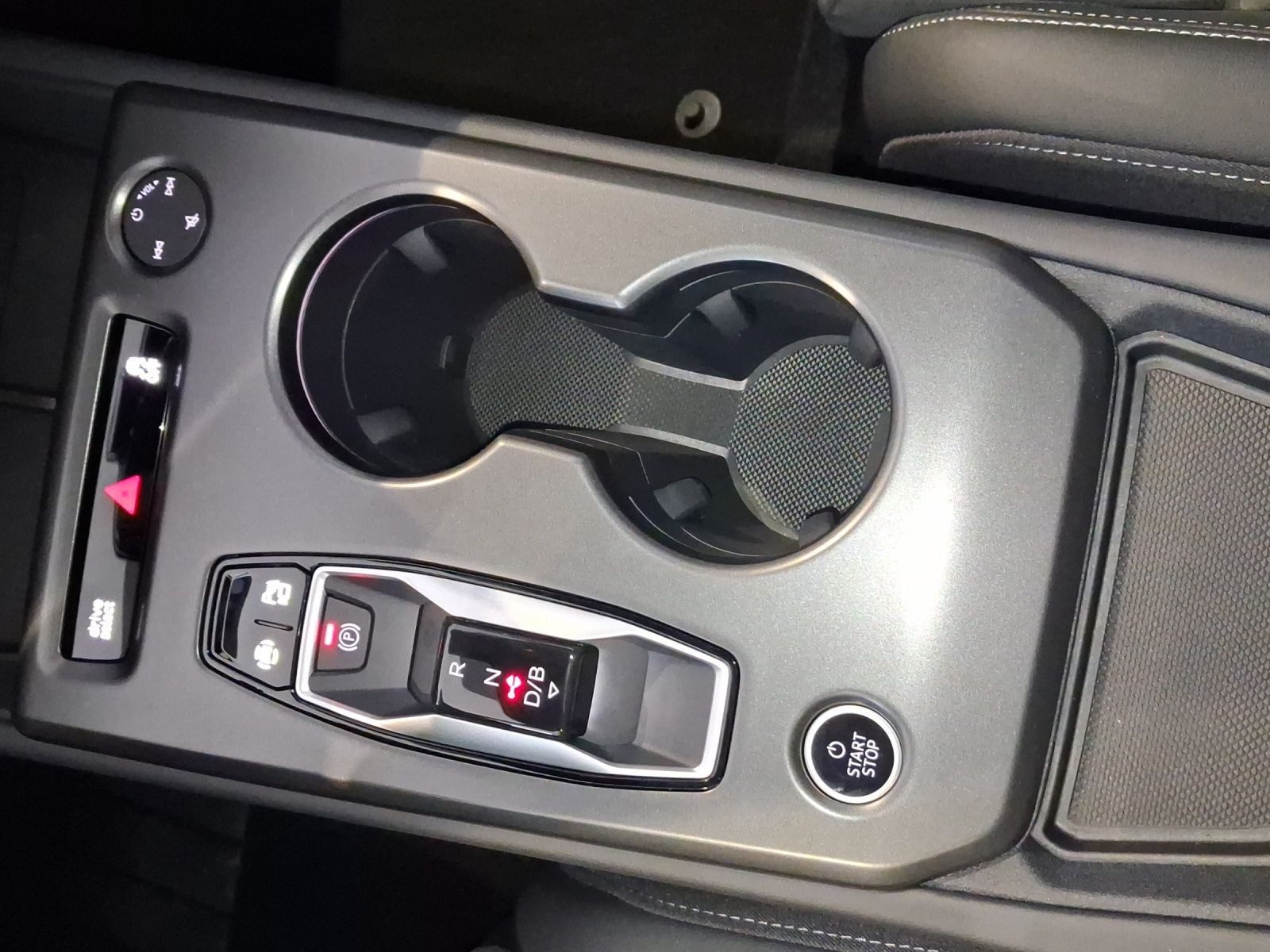 Audi Q4 e-tron – Foto 11