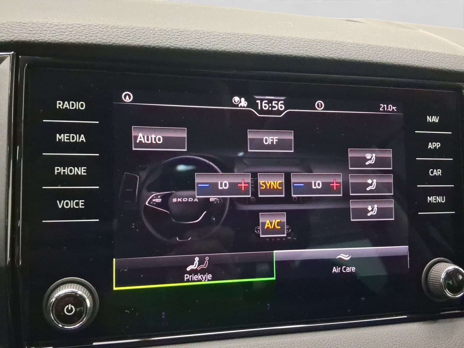 Skoda Karoq – Foto 15
