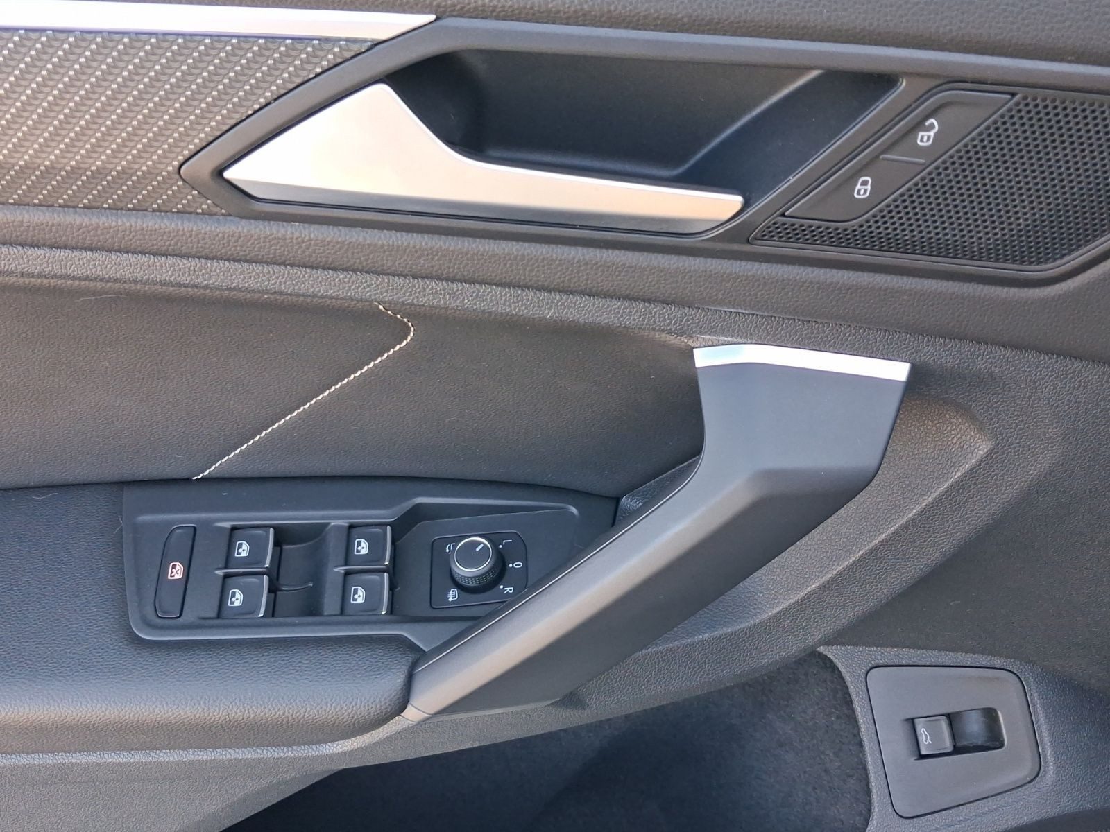 Volkswagen Tiguan – Bild 8