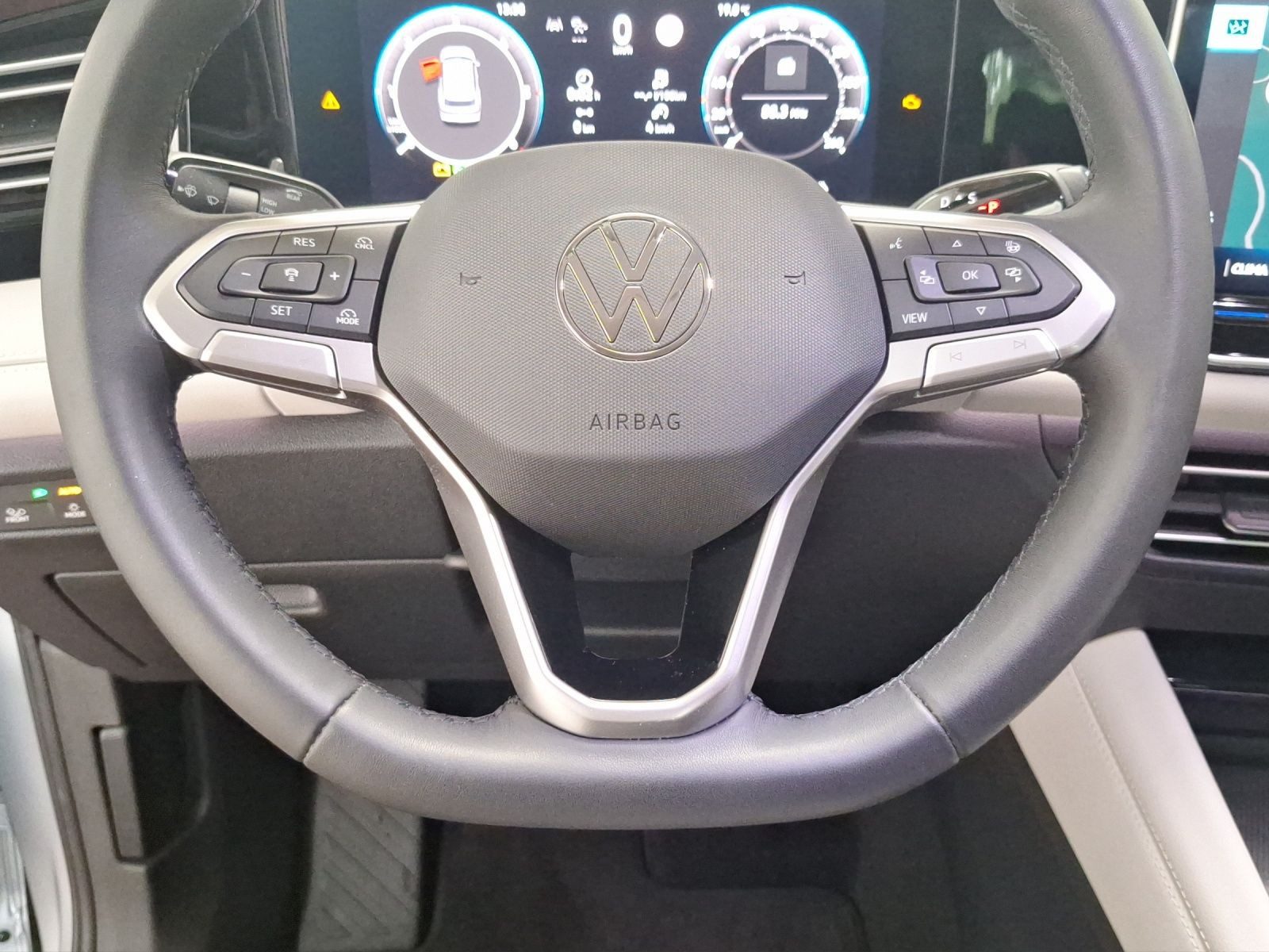 Volkswagen Tiguan – Bild 9