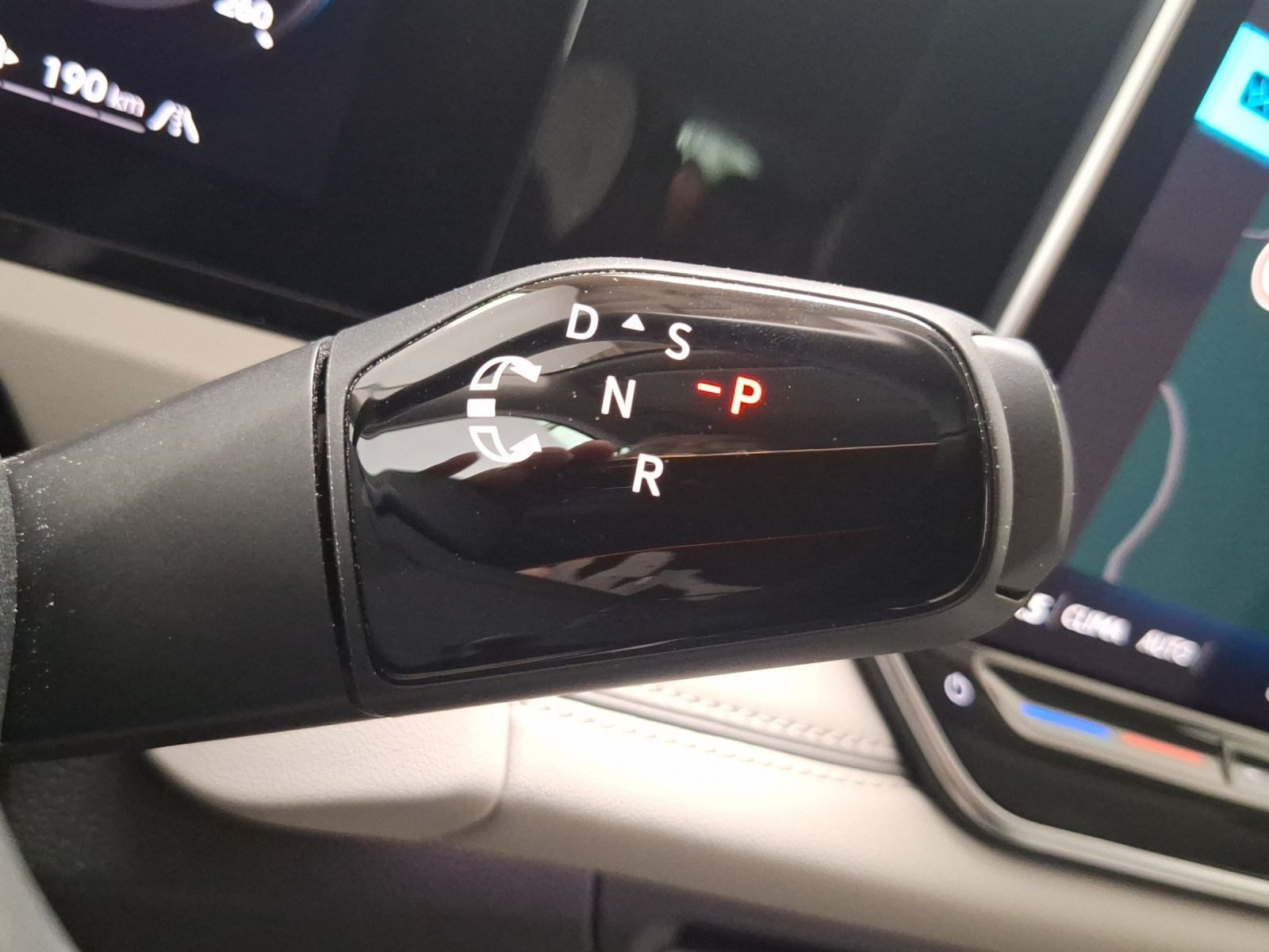 Volkswagen Tiguan – Bild 11