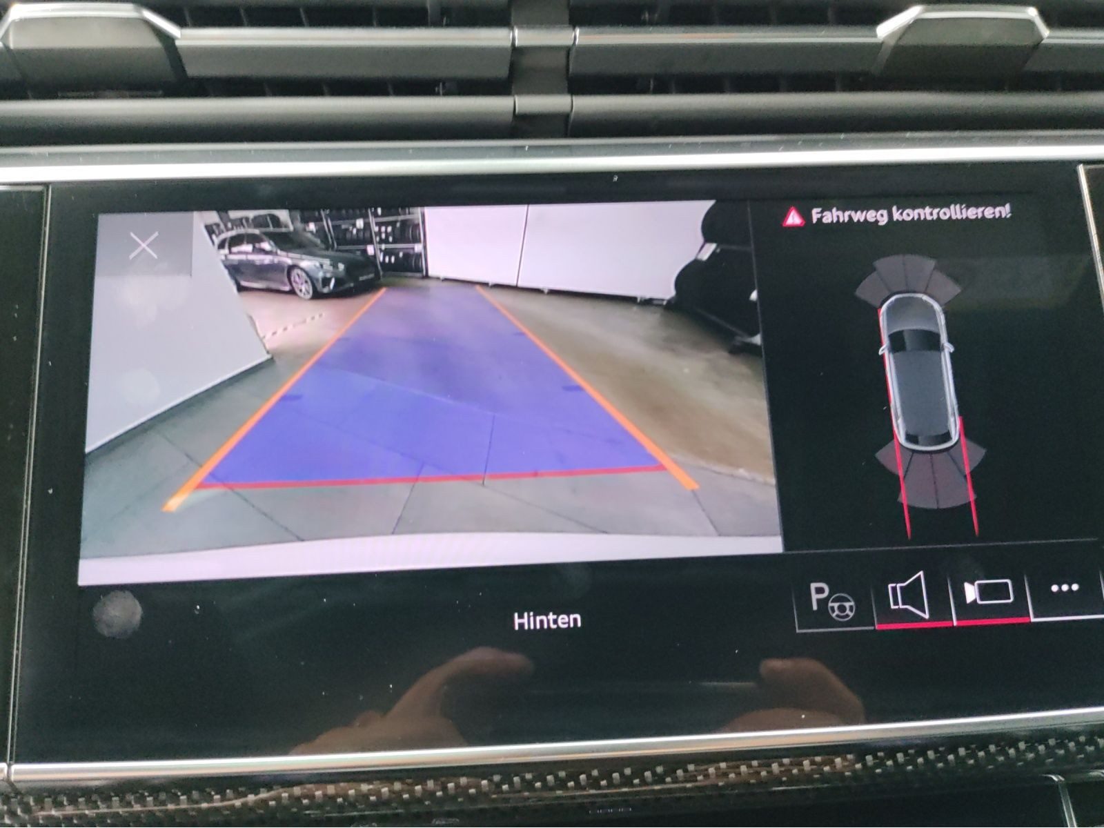 Audi Q8 – Bild 16