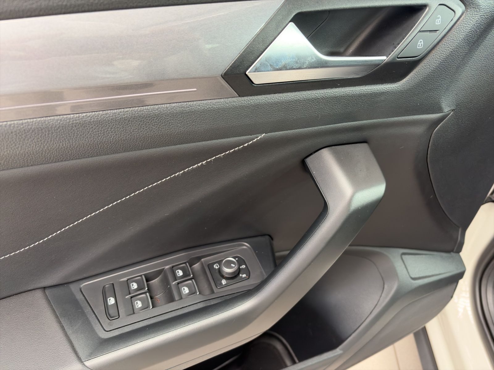 Volkswagen T-Roc – Bild 8