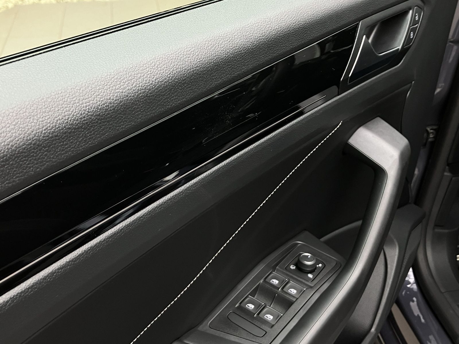 Volkswagen T-Roc Cabriolet – Bild 8