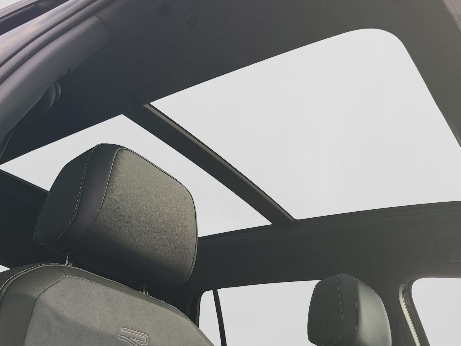 Volkswagen Tiguan – Foto 18