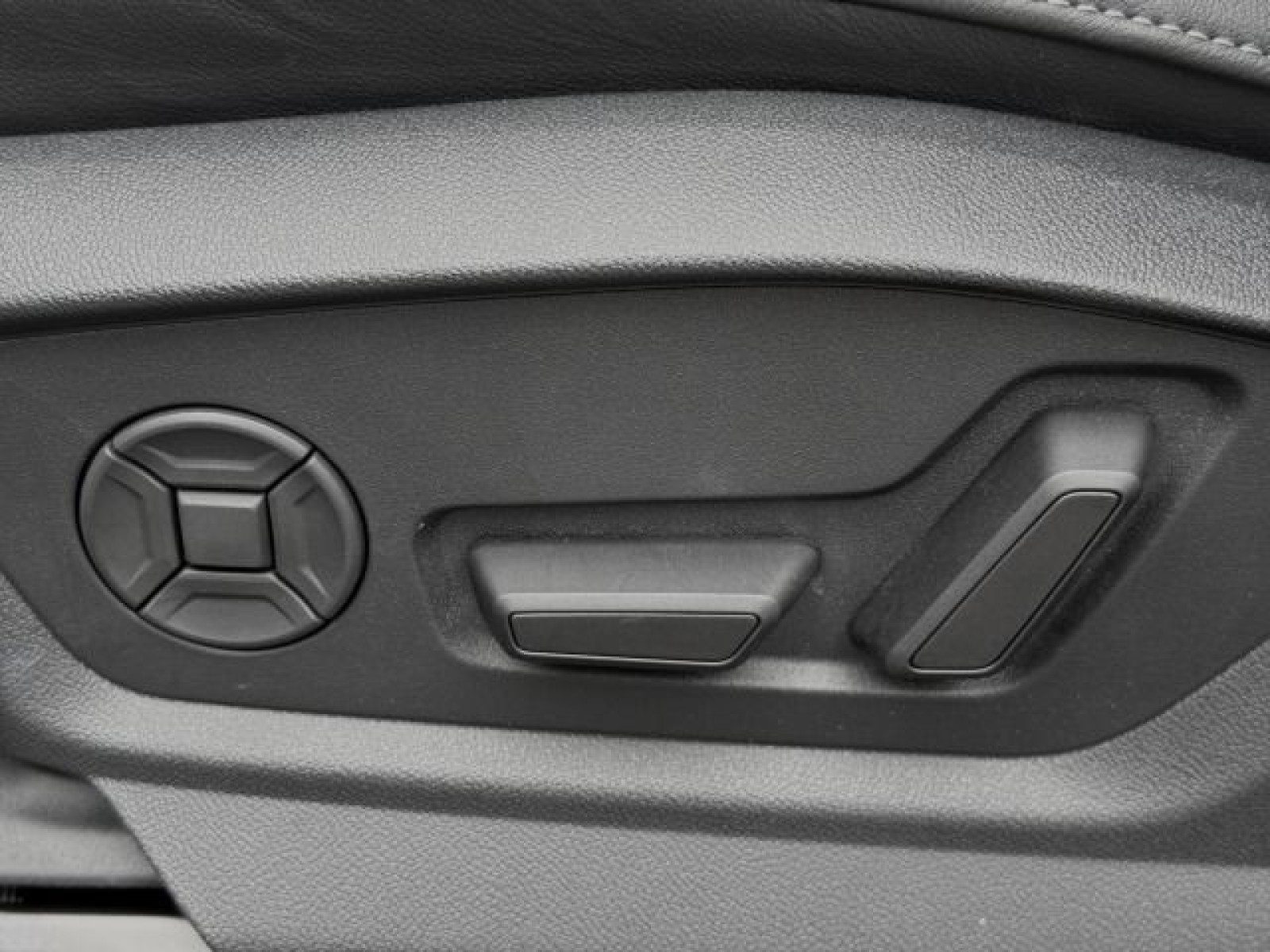 Audi Q7 – Foto 18