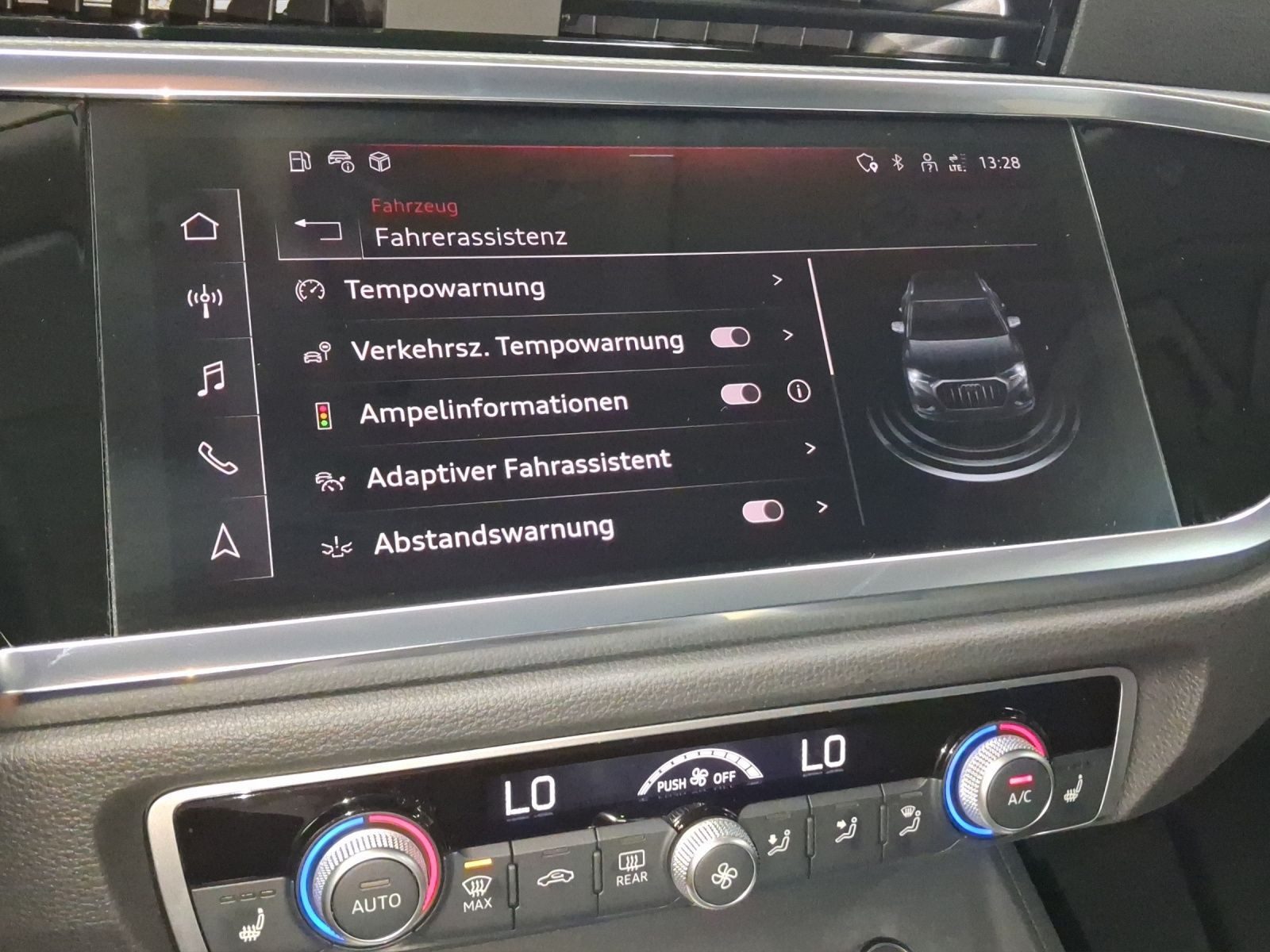 Audi Q3 – Foto 12