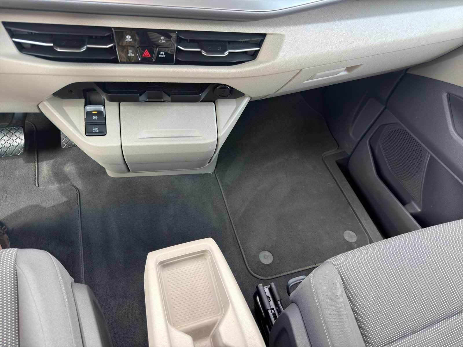 Volkswagen T7 Multivan – Bild 11