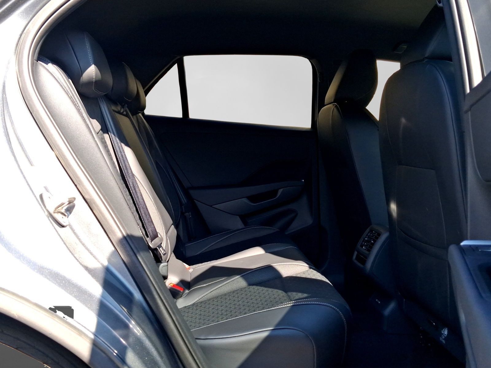 Volkswagen T-Roc – Foto 6