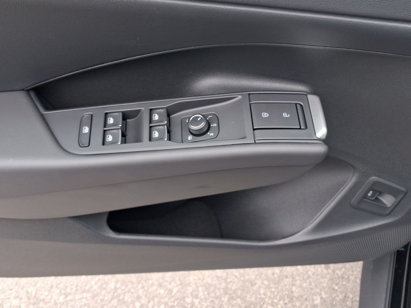 Volkswagen T-Roc – Foto 8