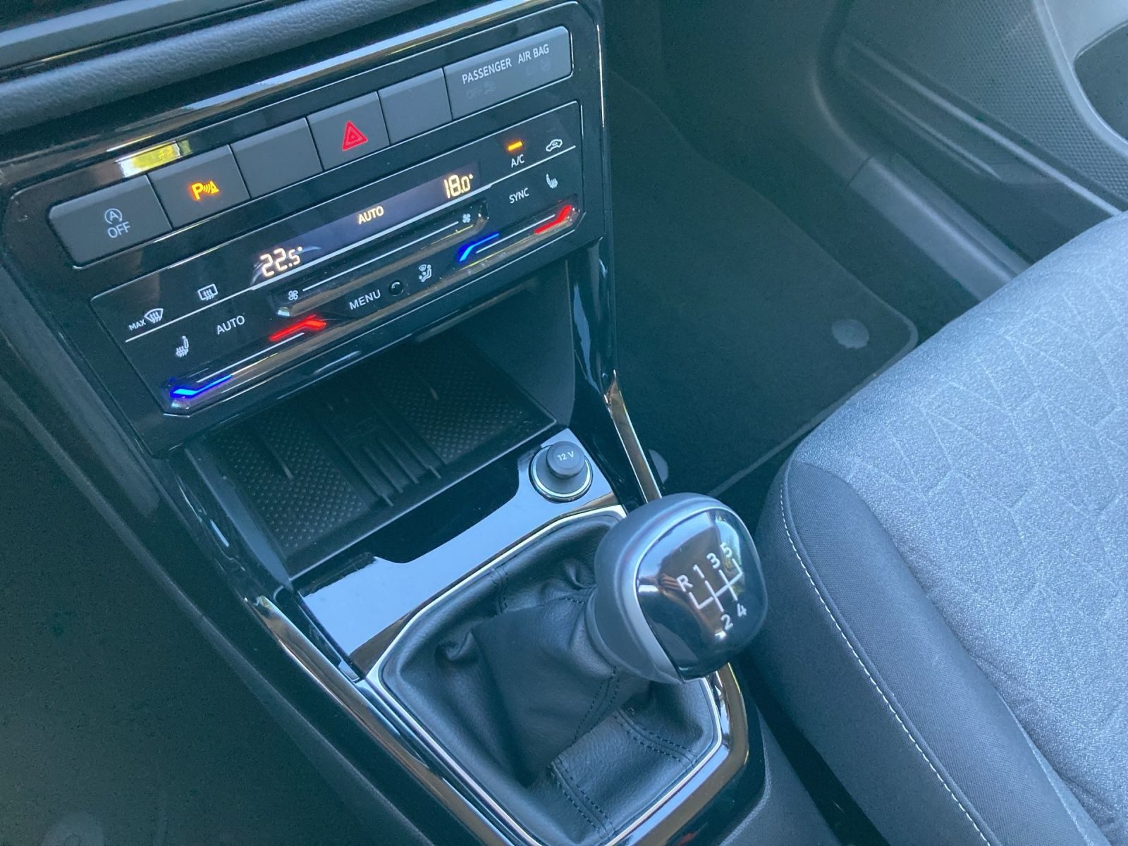 Volkswagen T-Cross – Bild 11