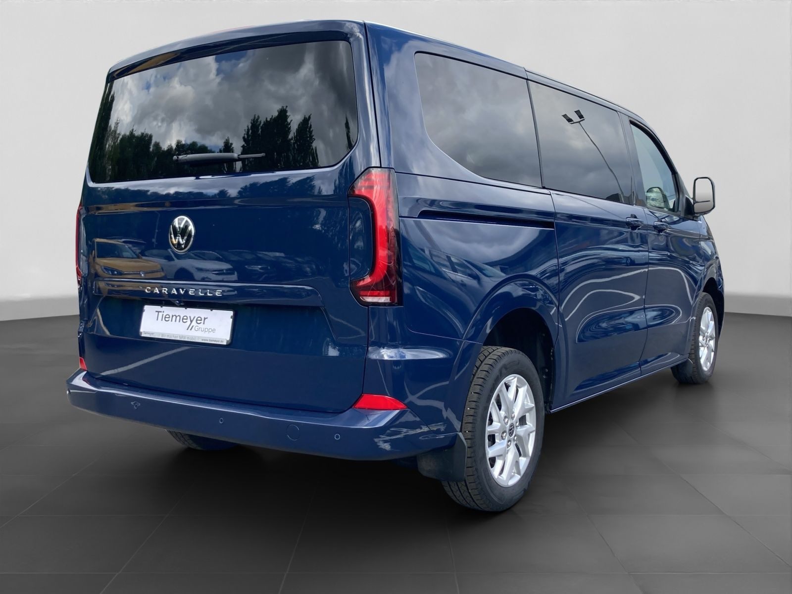 Volkswagen T7 Caravelle – Bild 3