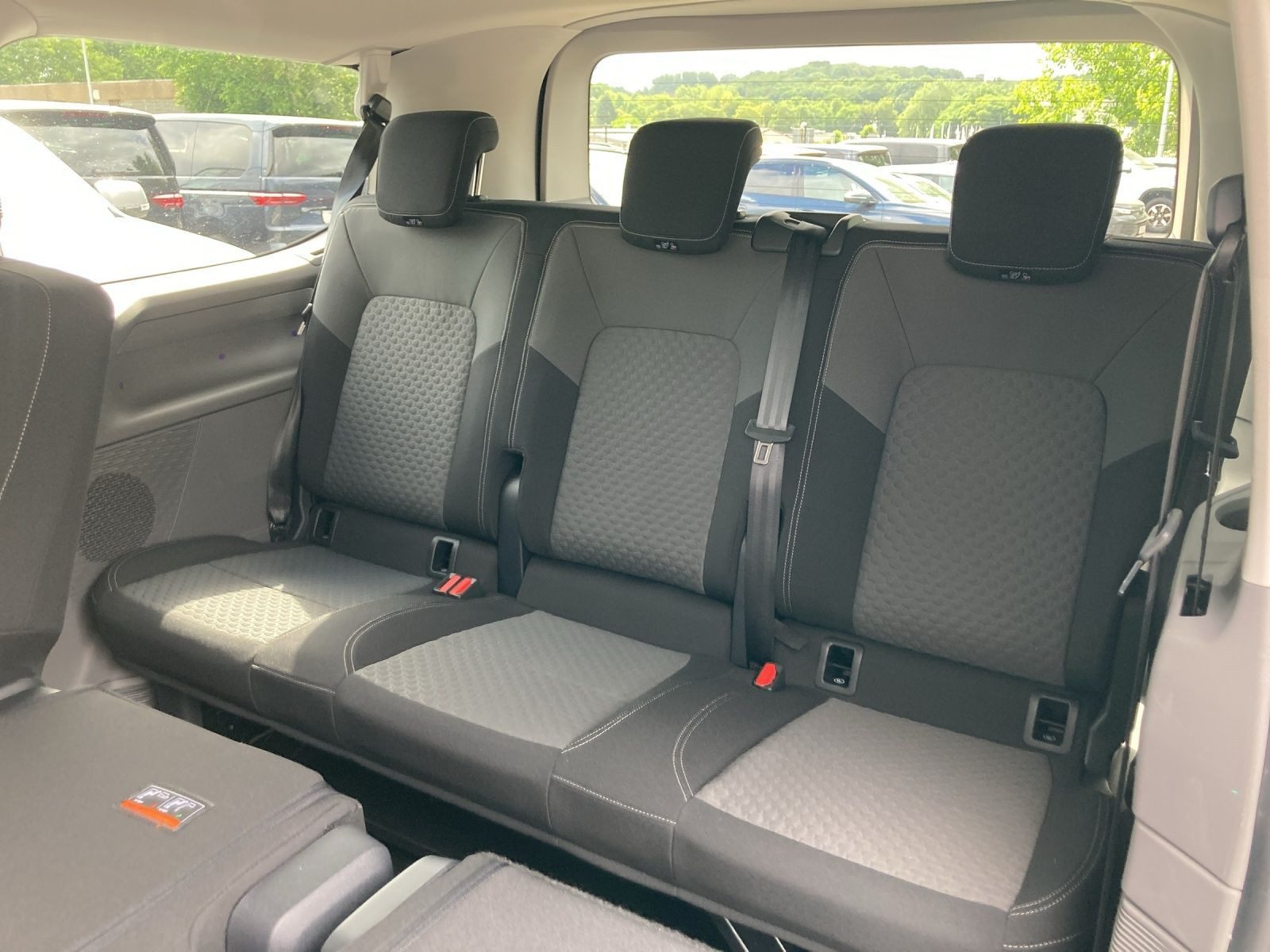 Volkswagen T7 Caravelle – Bild 18