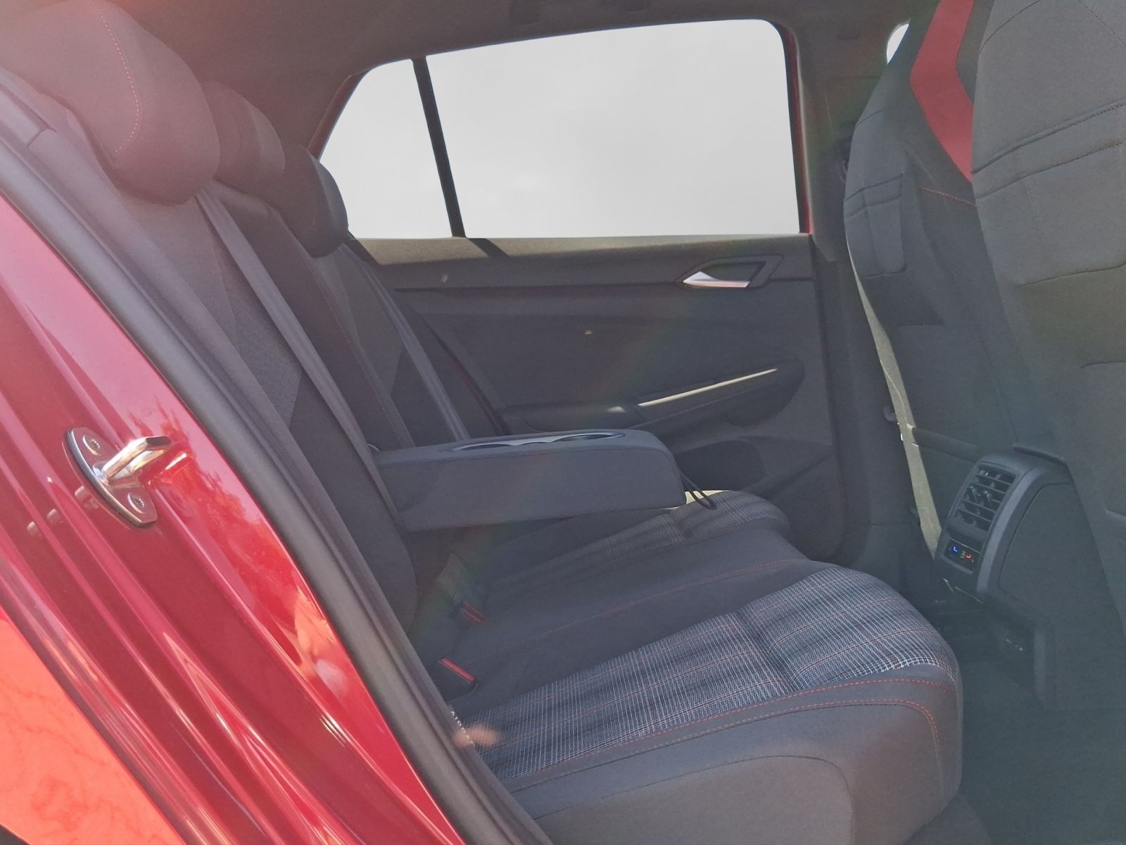 Volkswagen Golf GTI – Bild 6