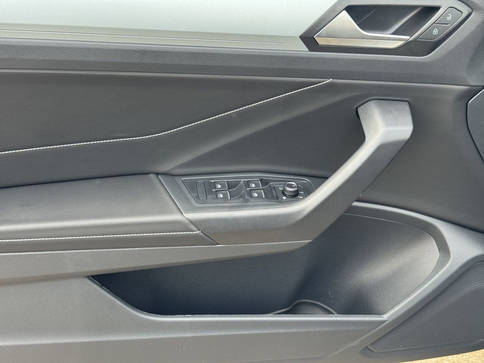 Volkswagen T-Roc Cabriolet – Bild 8