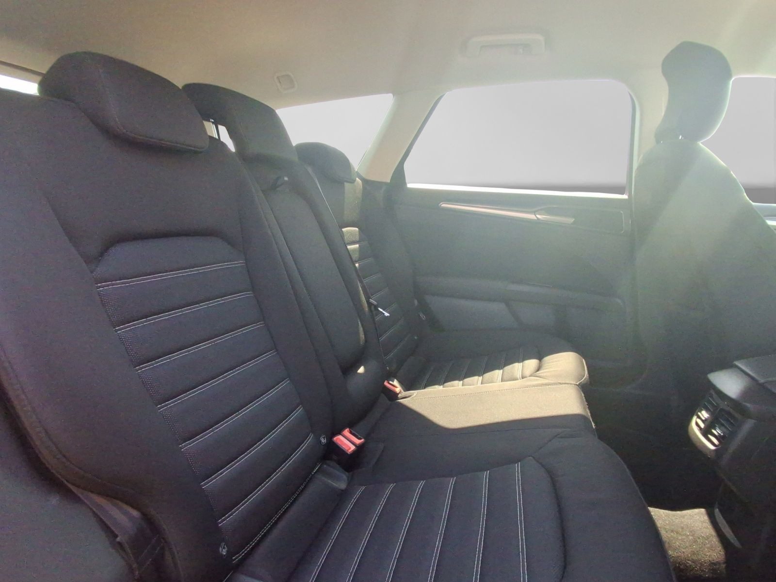 Ford Mondeo – Bild 6