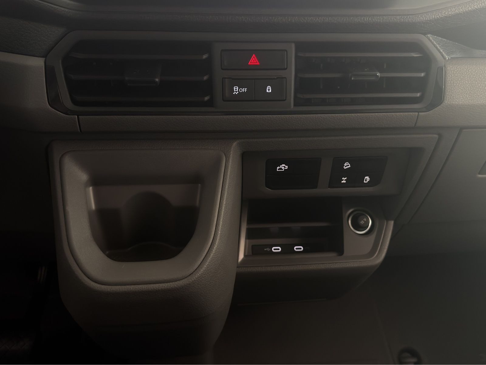 Volkswagen Grand California 600 – Foto 17
