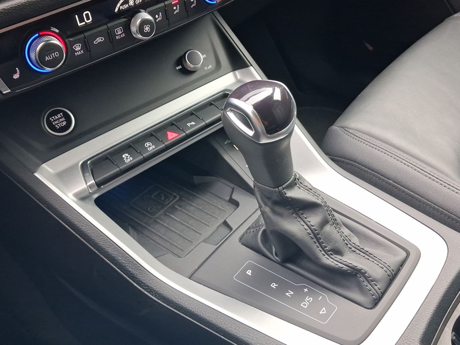 Audi Q3 – Foto 11