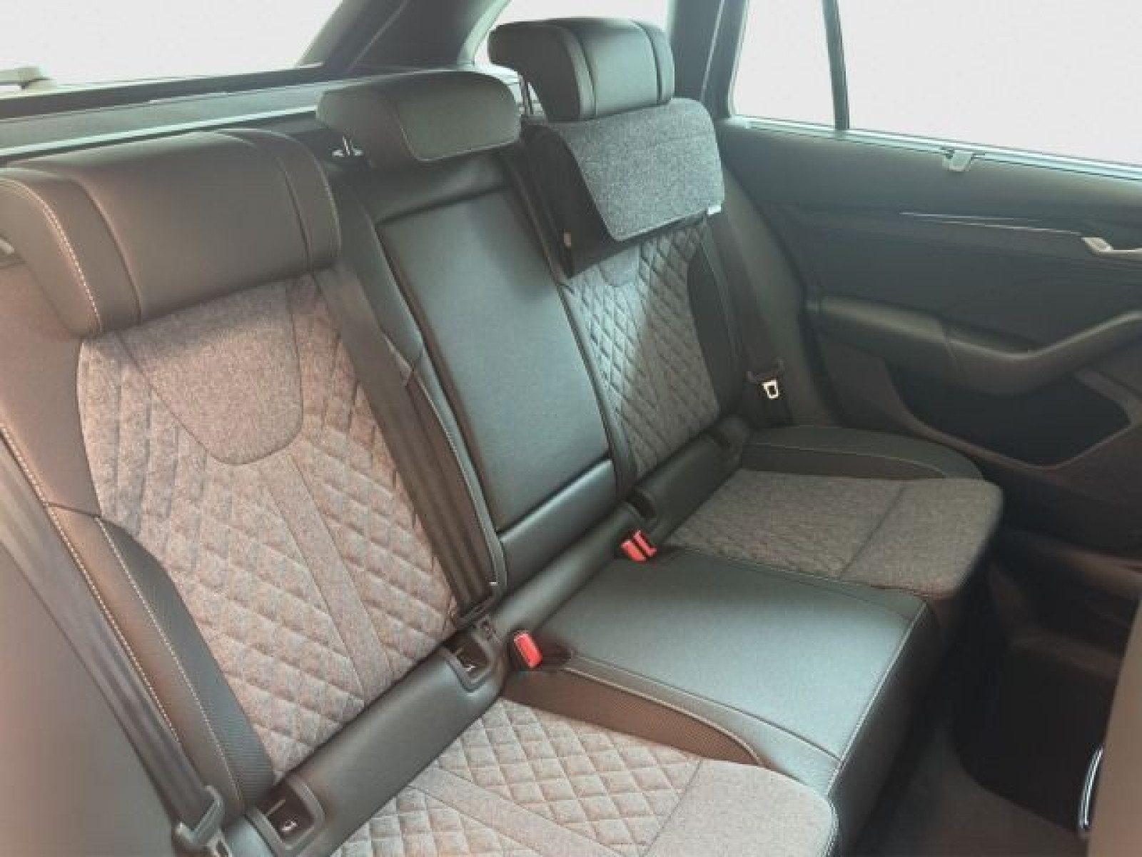 Skoda Octavia – Foto 6