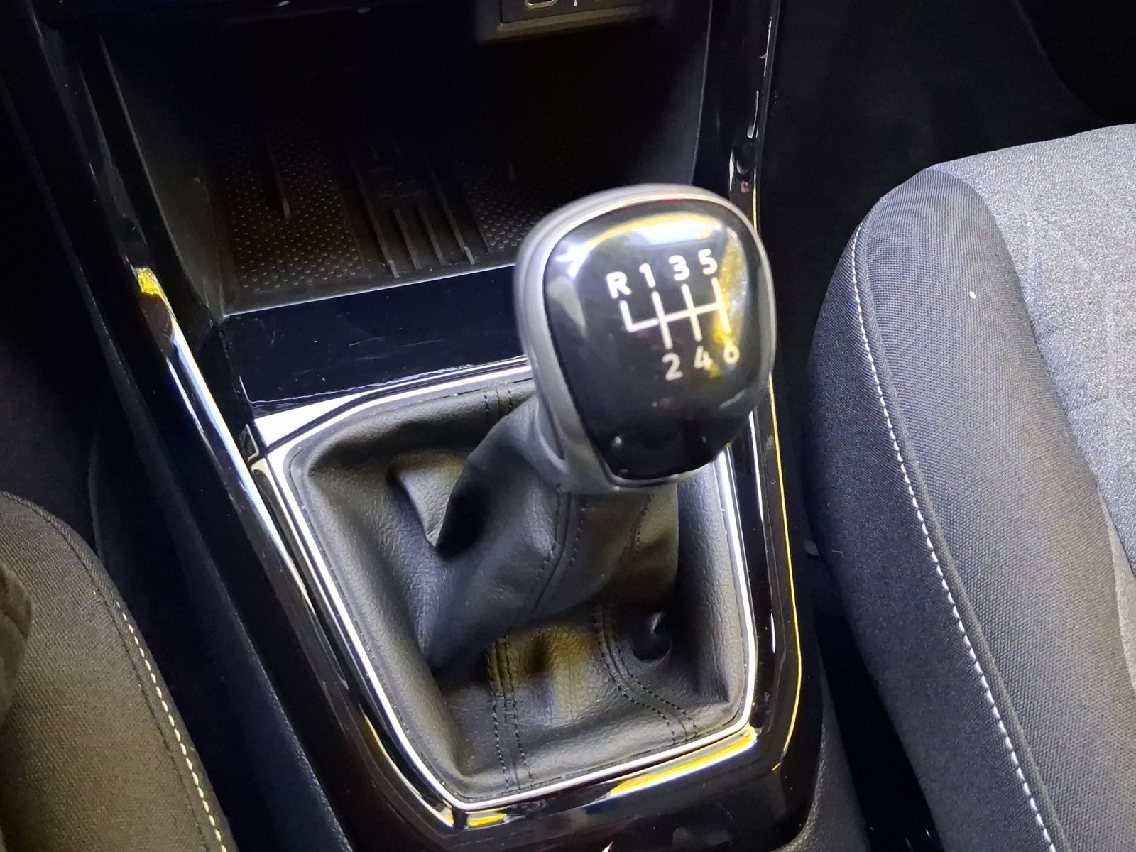 Volkswagen T-Cross – Foto 11