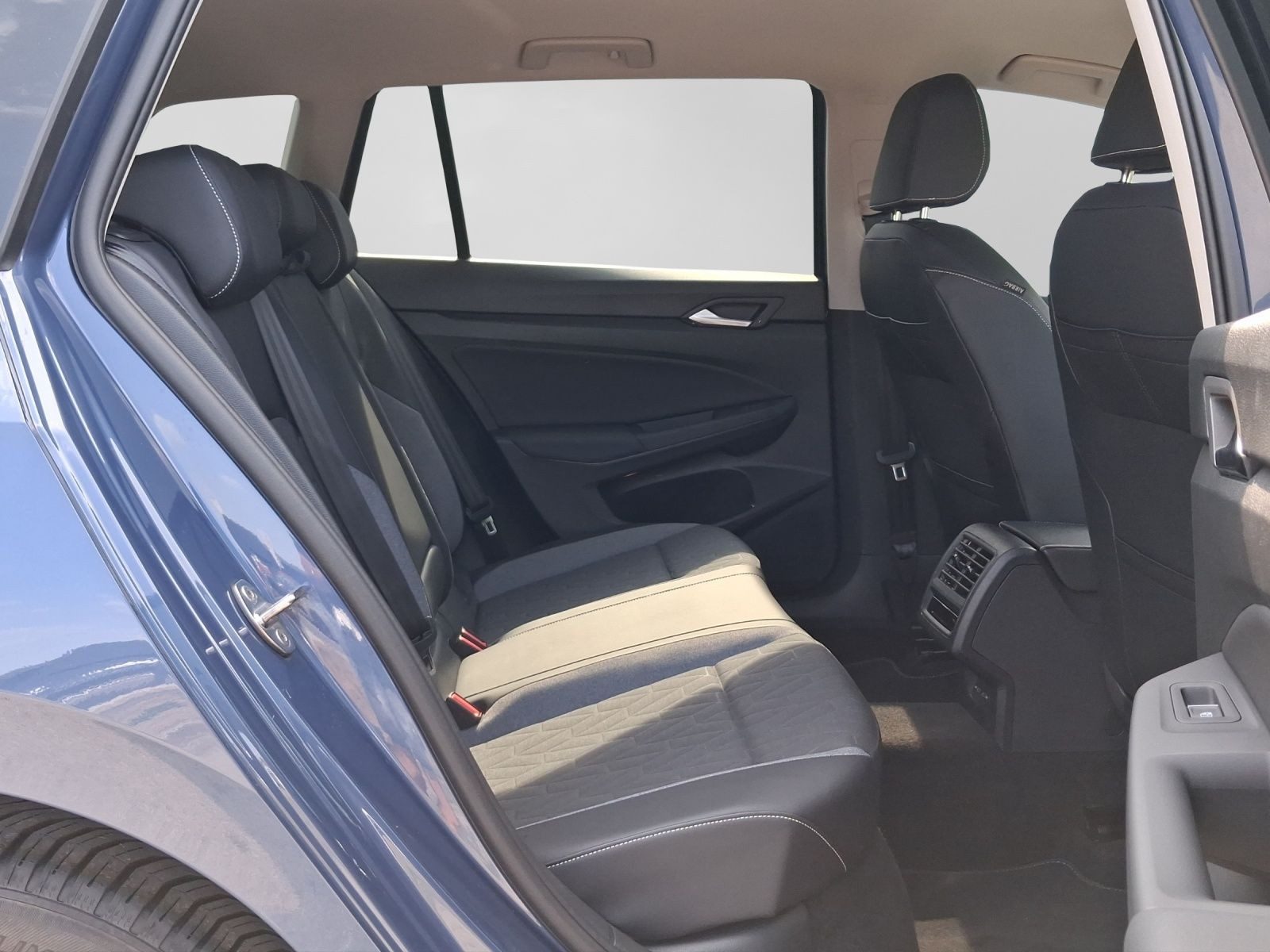 Volkswagen Golf Variant – Bild 6