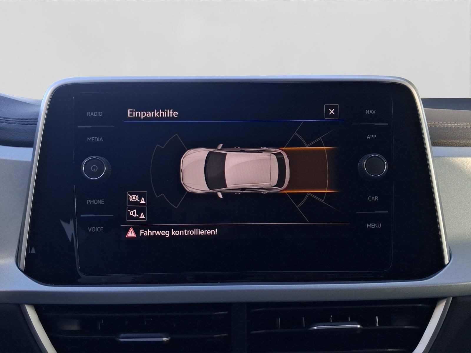 Volkswagen T-Roc – Foto 12