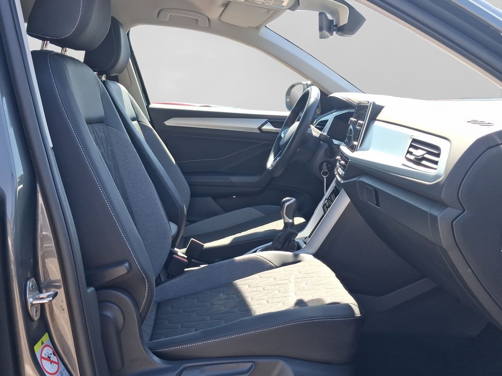 Volkswagen T-Roc – Foto 4