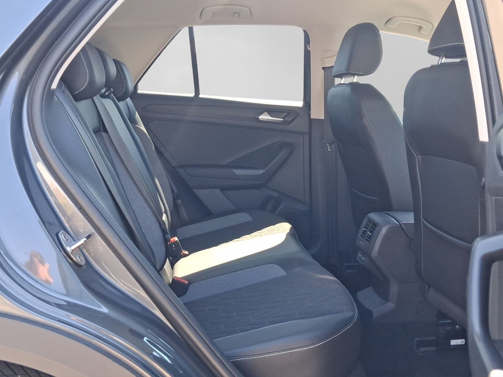 Volkswagen T-Roc – Foto 6