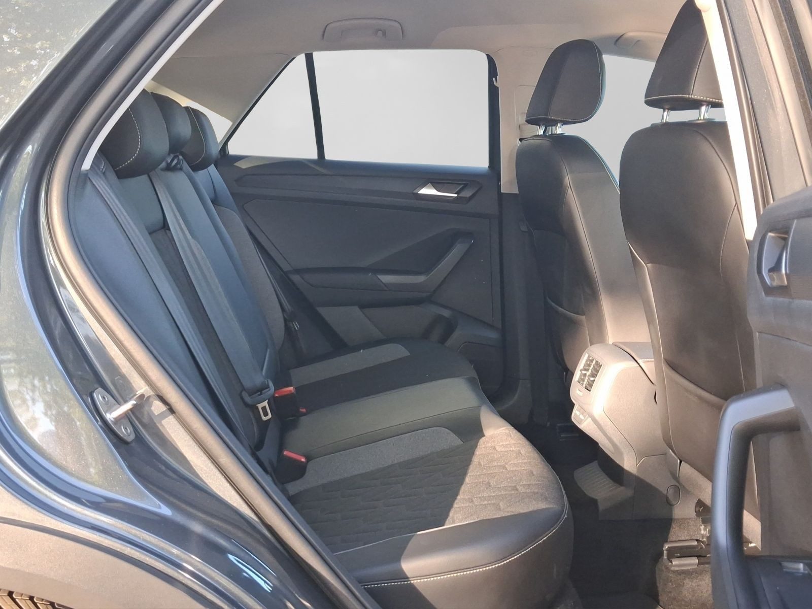 Volkswagen T-Roc – Foto 6