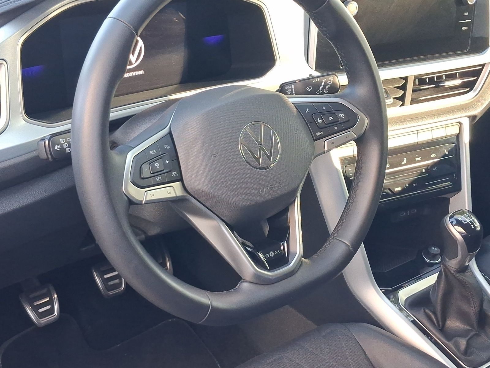 Volkswagen T-Roc – Foto 9