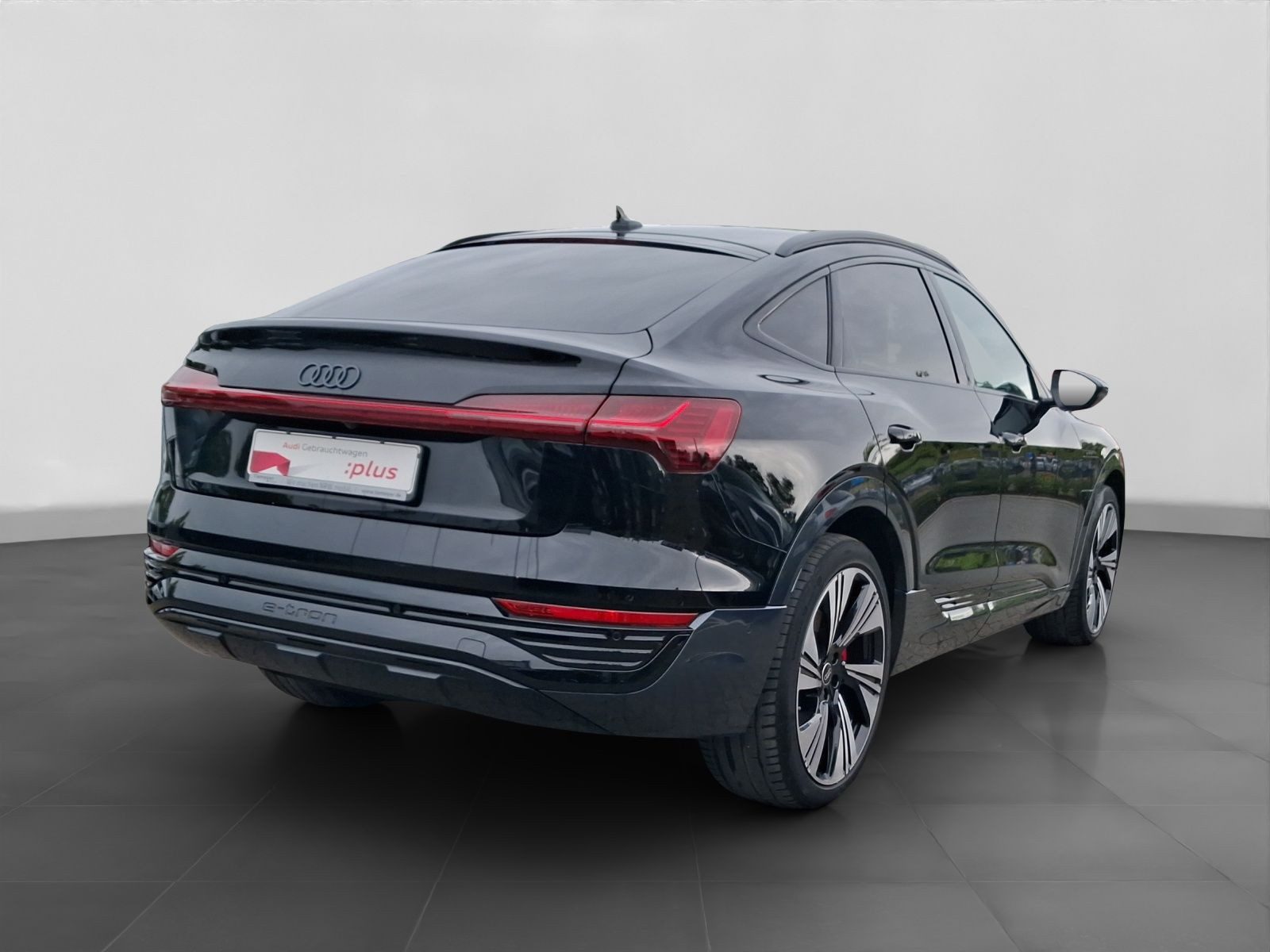 Audi Q8 Sportback e-tron – Bild 3
