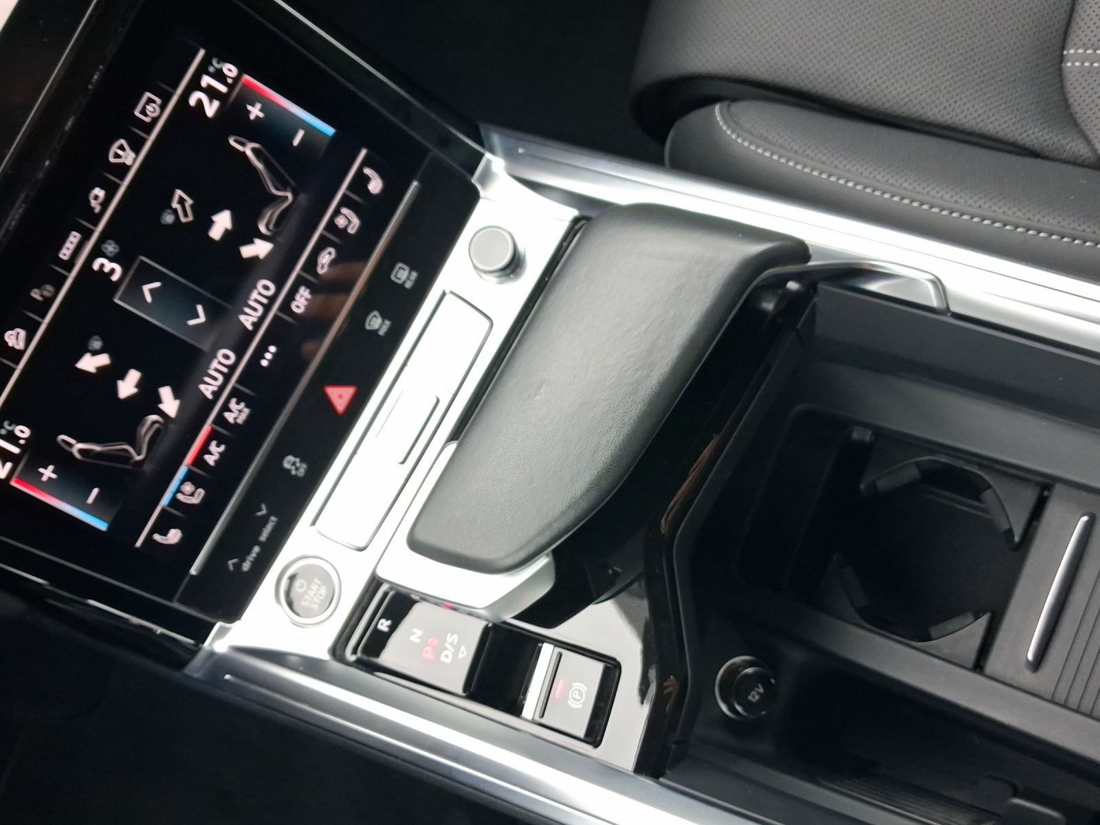 Audi Q8 Sportback e-tron – Bild 11