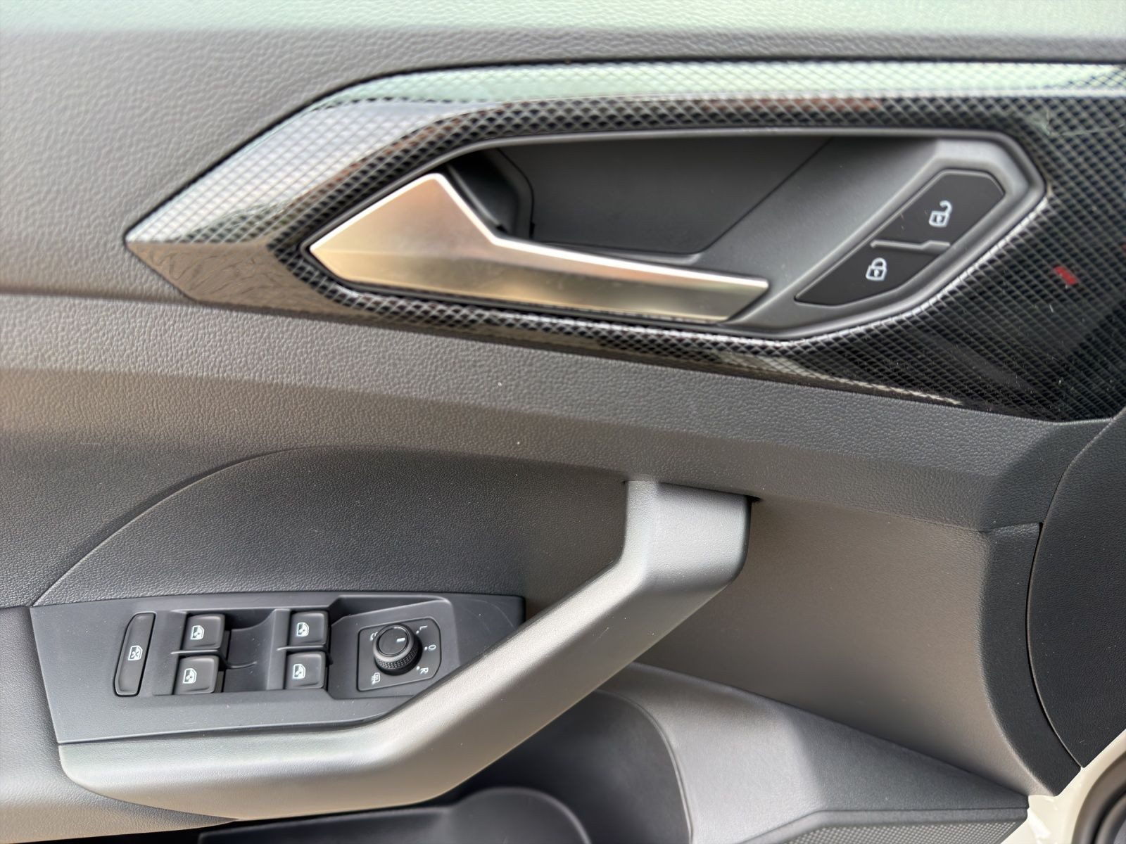 Volkswagen T-Cross – Bild 8