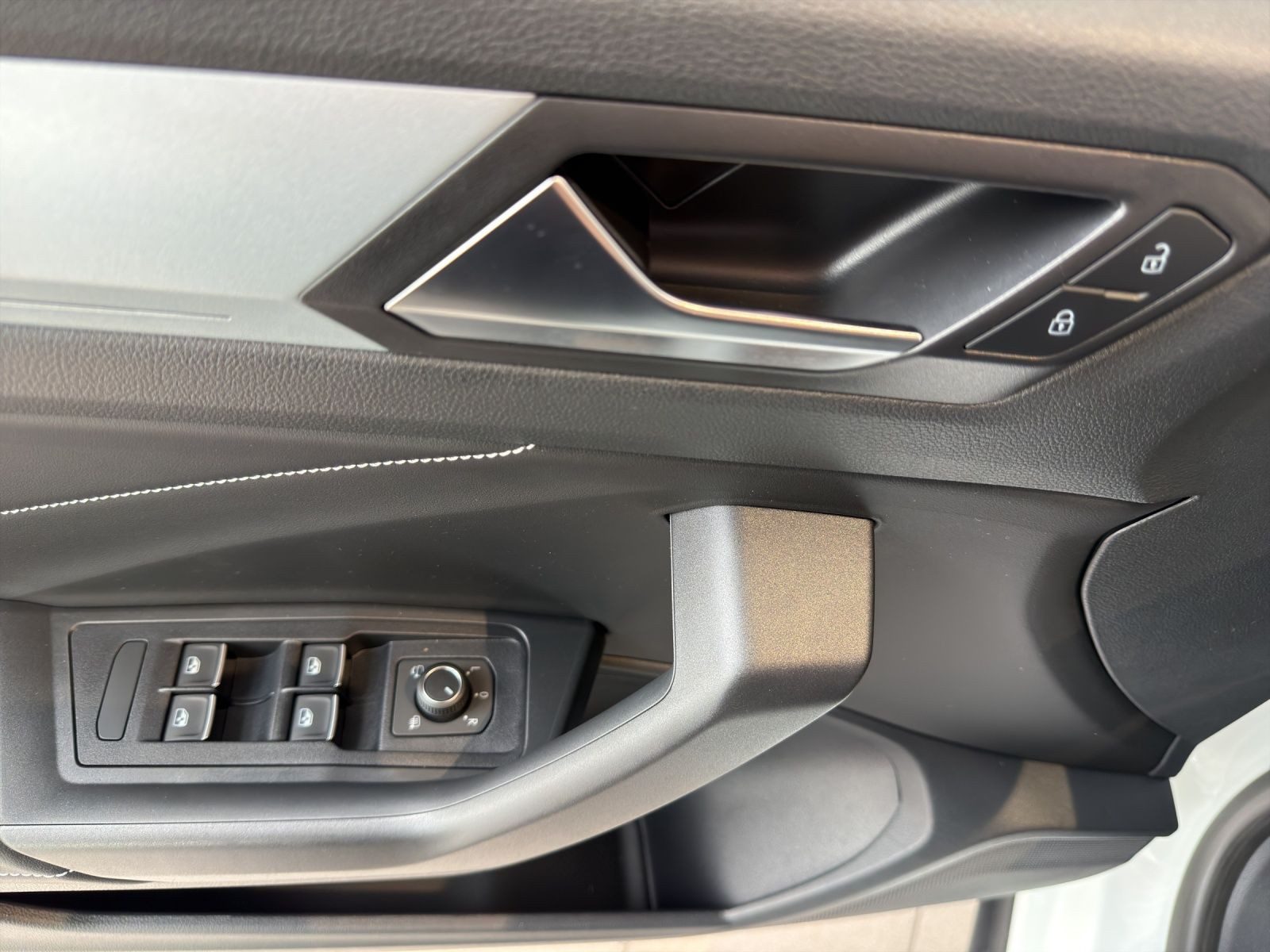 Volkswagen T-Roc Cabriolet – Bild 8
