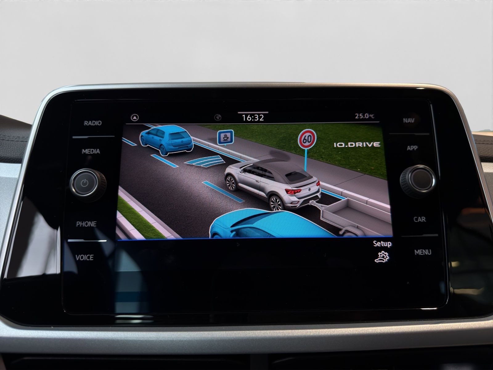 Volkswagen T-Roc Cabriolet – Bild 14