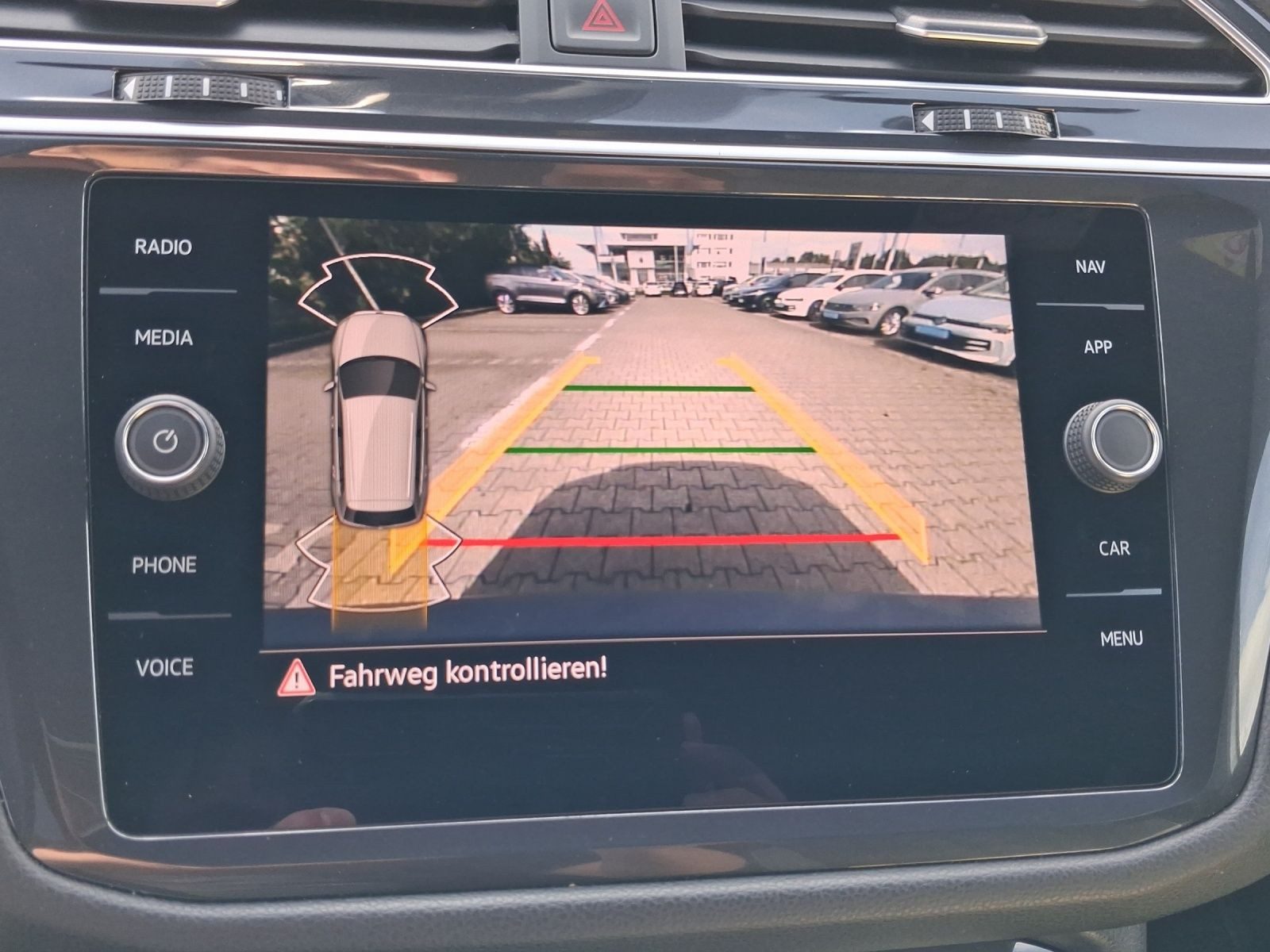 Volkswagen Tiguan Allspace – Bild 12