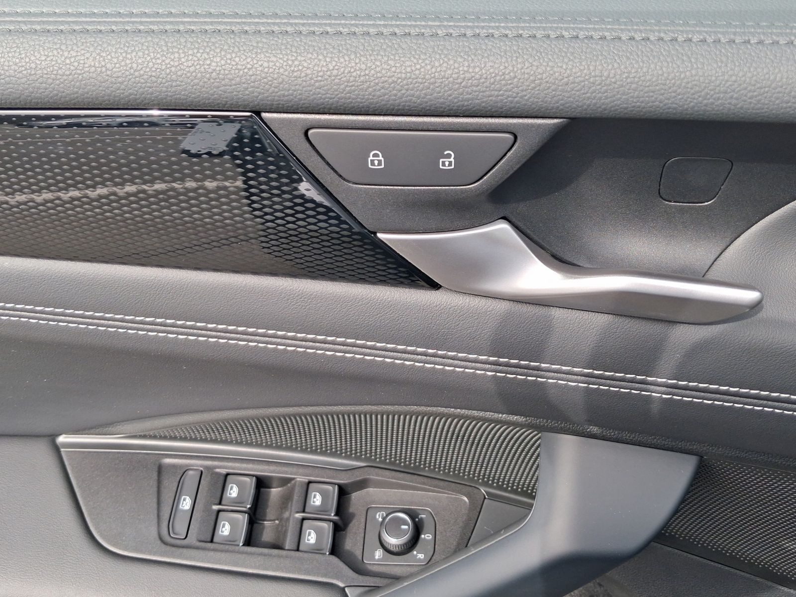 Volkswagen Tiguan – Bild 8