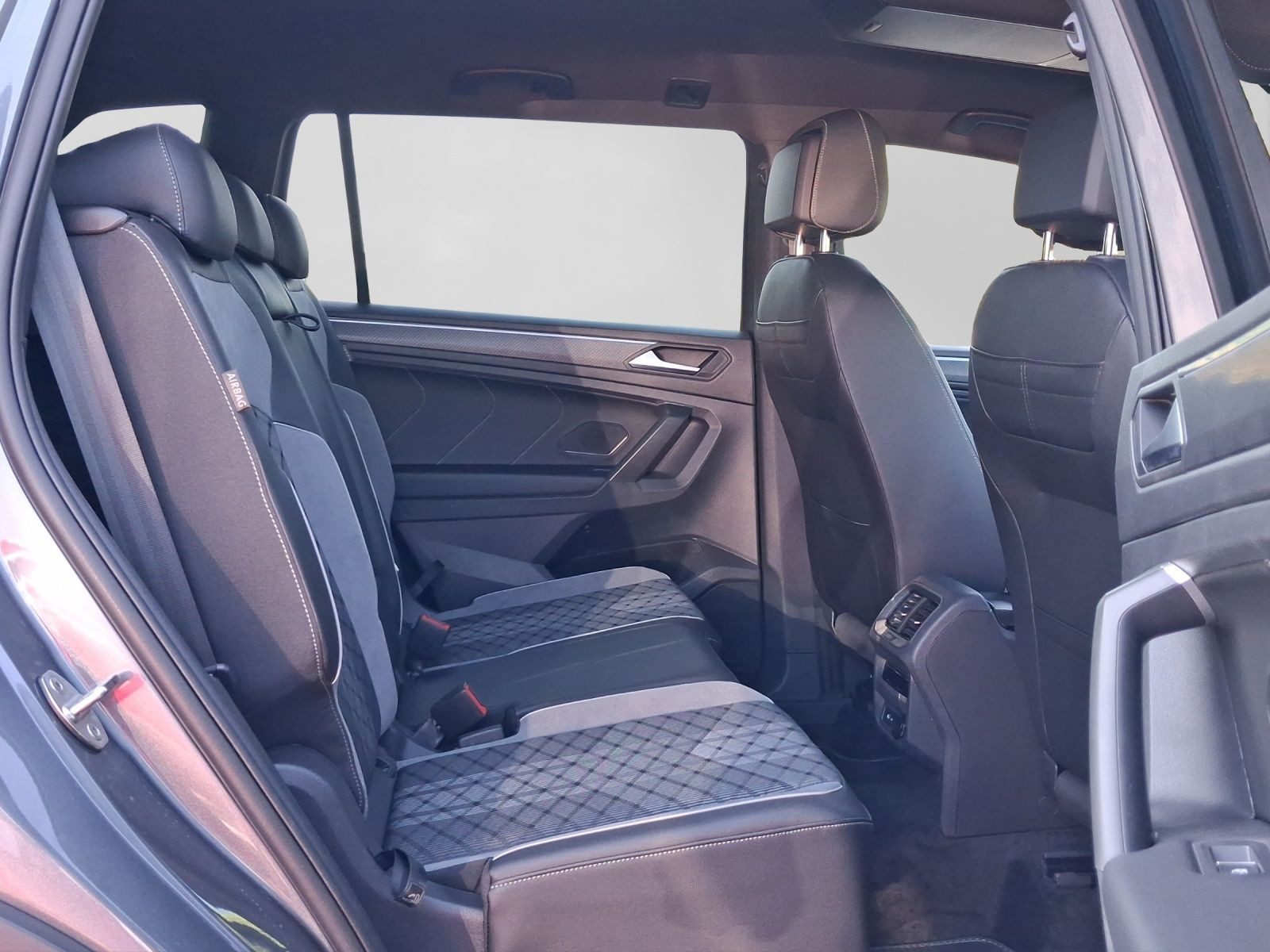 Volkswagen Tiguan Allspace – Bild 6