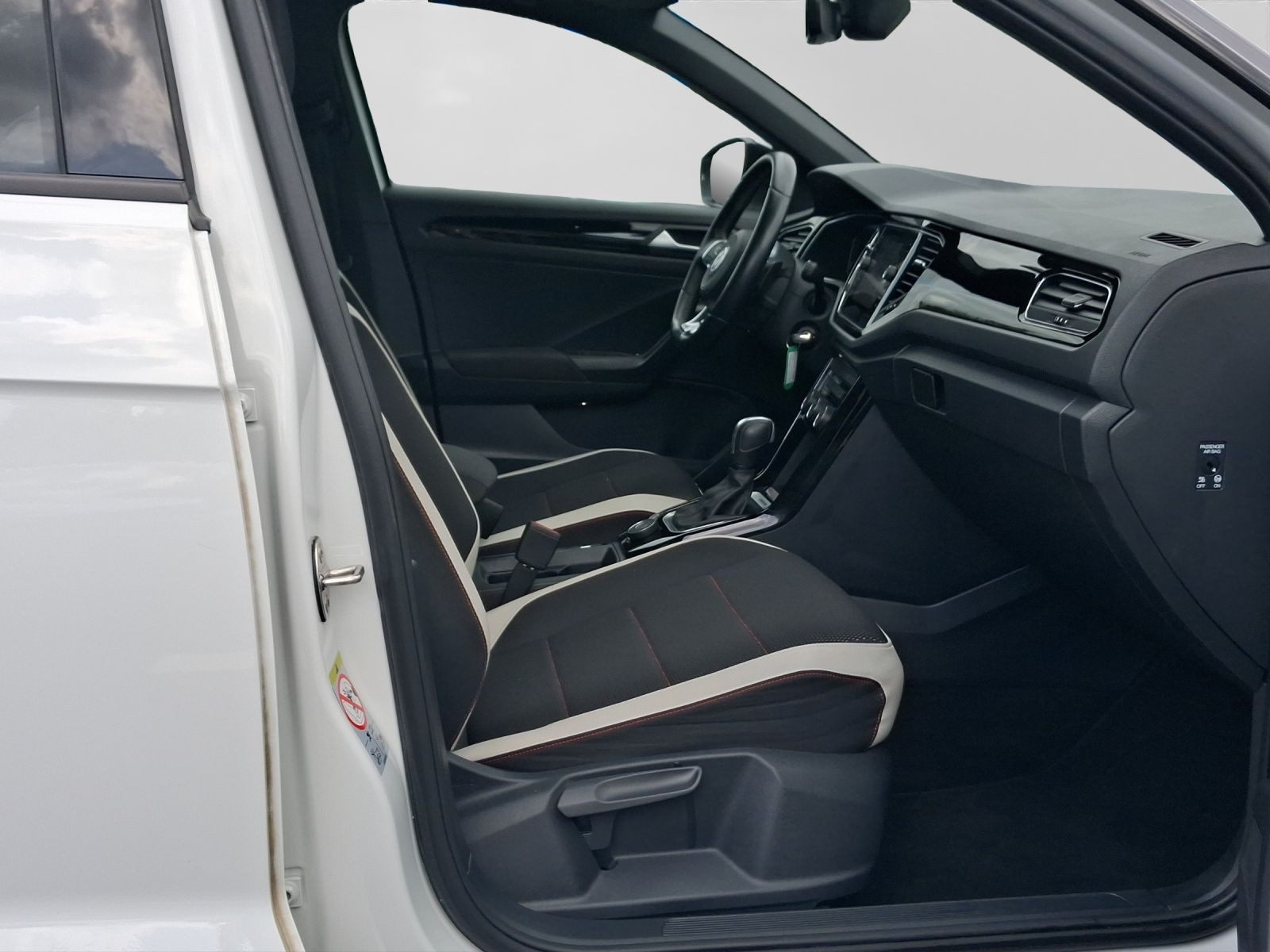 Volkswagen T-Roc – Foto 4