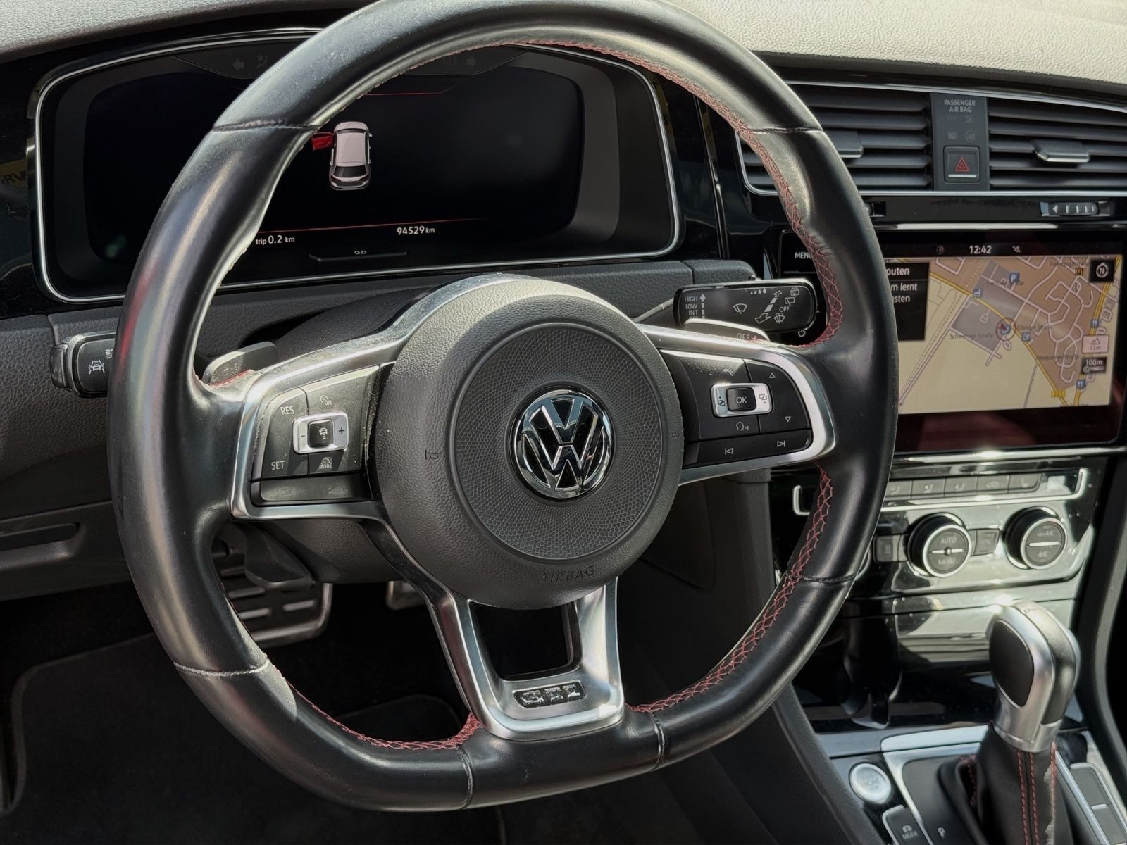 Volkswagen Golf GTI – Bild 9