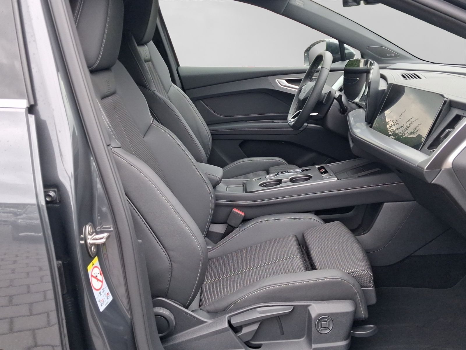 Audi Q4 e-tron – Foto 4